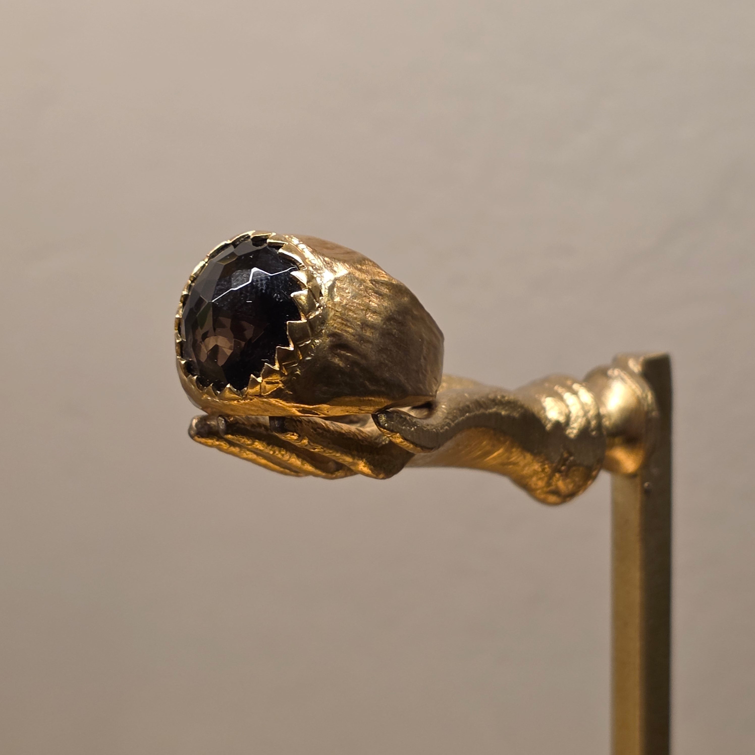 Anello in bronzo giallo e quarzo fumè